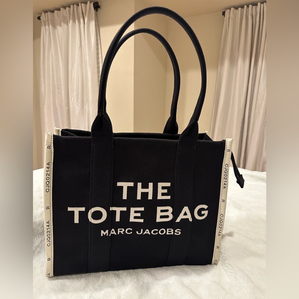 Marc Jacobs The Jacquard Large Traveler Tote.
